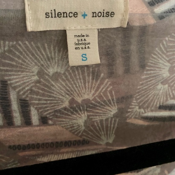 Silence+ Noise Sequin Tank Size Small - Picture 6 of 6